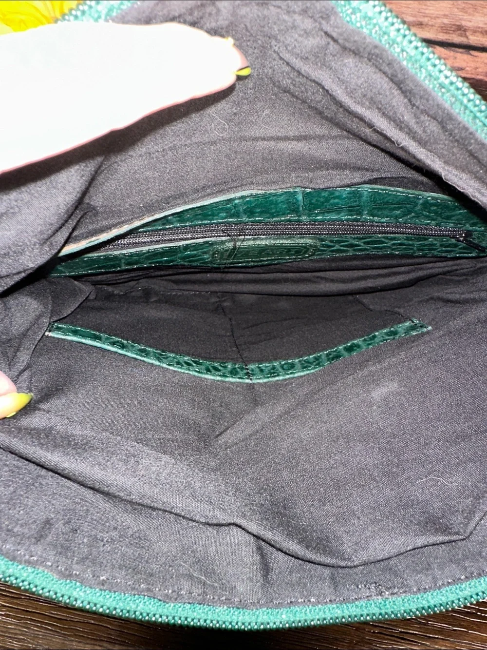 VEARI Hornback Crocodile Leather Clutch wallet in Rare Emerald Green